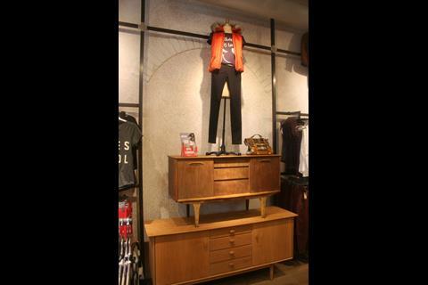 River Island, Swindon